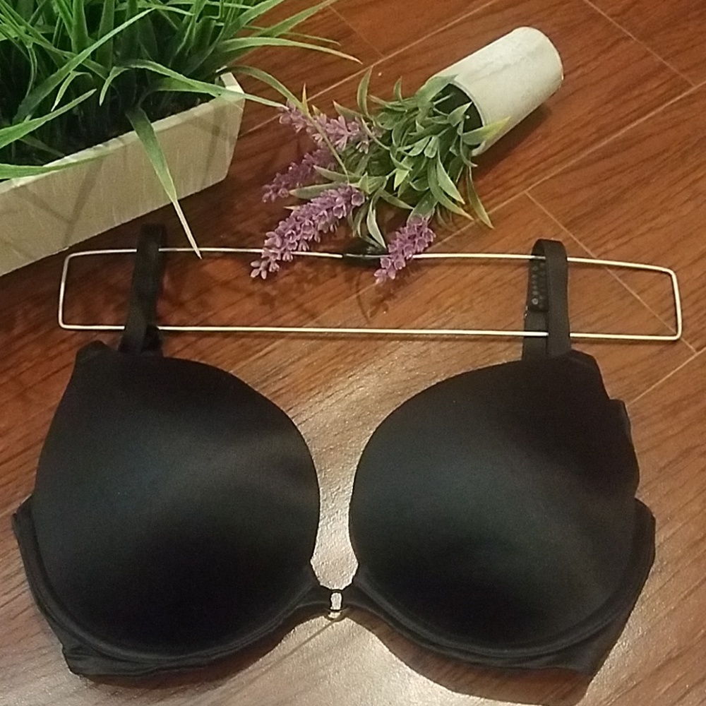 Victoria Secret Very Sexy  Convertible Bra